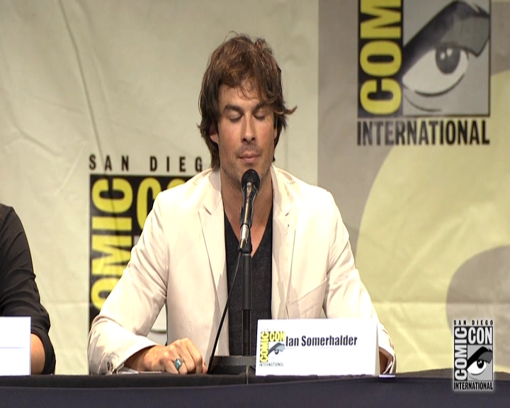 VampireDiariesWorld-dot-nl_S7-dvdextra-2015ComicConPanel1397.jpg