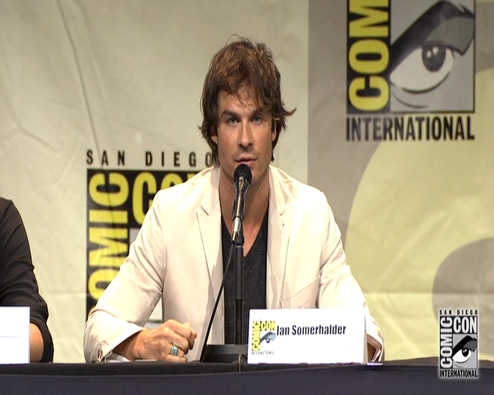 VampireDiariesWorld-dot-nl_S7-dvdextra-2015ComicConPanel1400.jpg