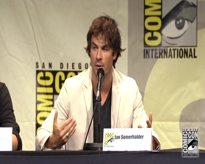 VampireDiariesWorld-dot-nl_S7-dvdextra-2015ComicConPanel1401.jpg