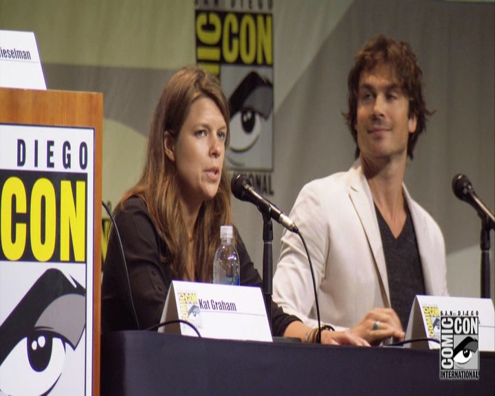 VampireDiariesWorld-dot-nl_S7-dvdextra-2015ComicConPanel1403.jpg