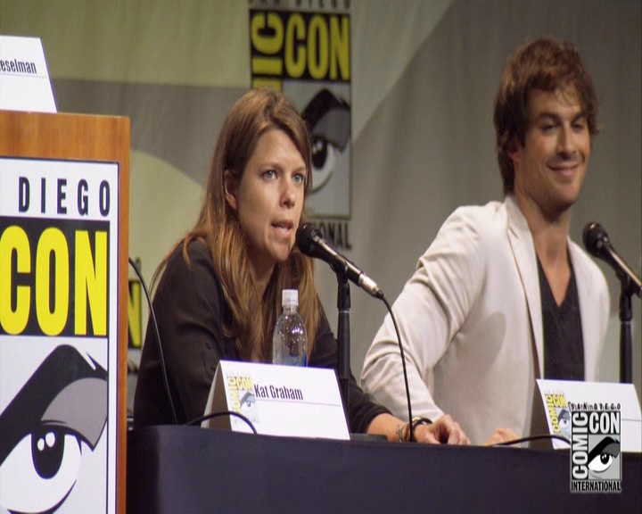 VampireDiariesWorld-dot-nl_S7-dvdextra-2015ComicConPanel1404.jpg