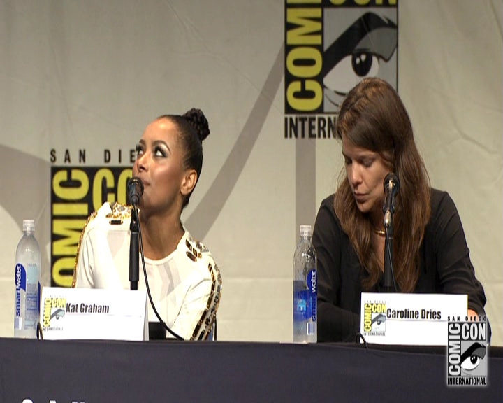 VampireDiariesWorld-dot-nl_S7-dvdextra-2015ComicConPanel1419.jpg