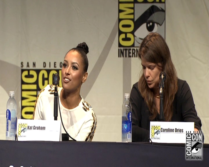 VampireDiariesWorld-dot-nl_S7-dvdextra-2015ComicConPanel1421.jpg