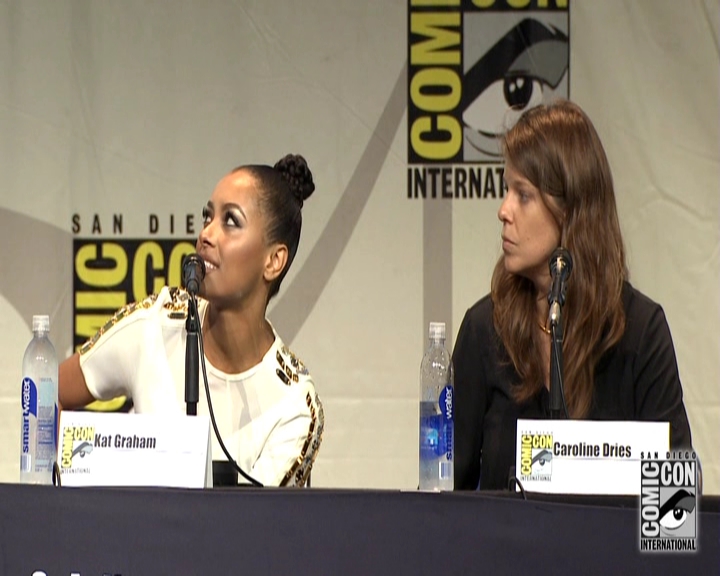 VampireDiariesWorld-dot-nl_S7-dvdextra-2015ComicConPanel1429.jpg