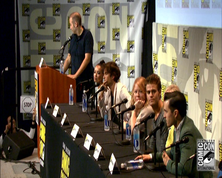 VampireDiariesWorld-dot-nl_S7-dvdextra-2015ComicConPanel1456.jpg