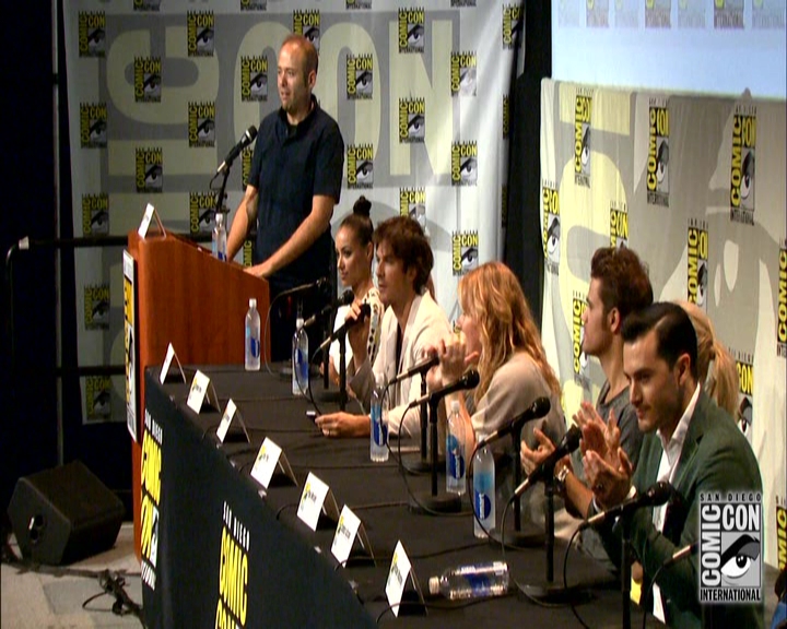 VampireDiariesWorld-dot-nl_S7-dvdextra-2015ComicConPanel1491.jpg