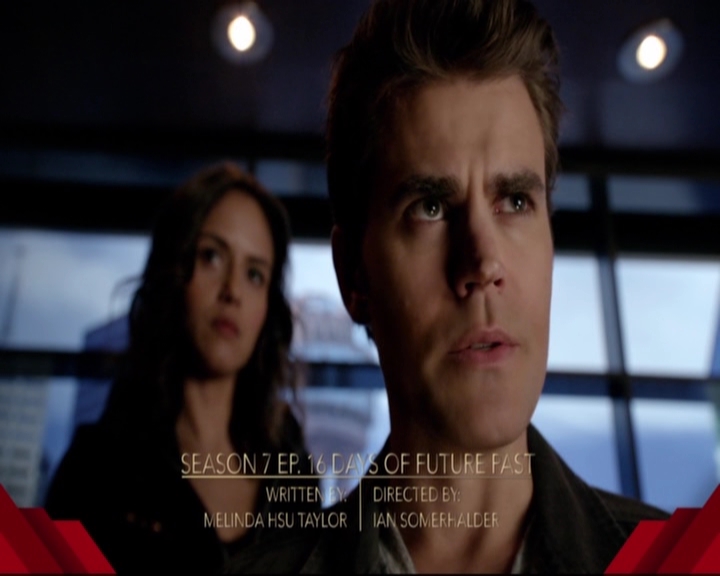 VampireDiariesWorld-dot-nl_S7-dvdextra-DirectingVampires0048.jpg