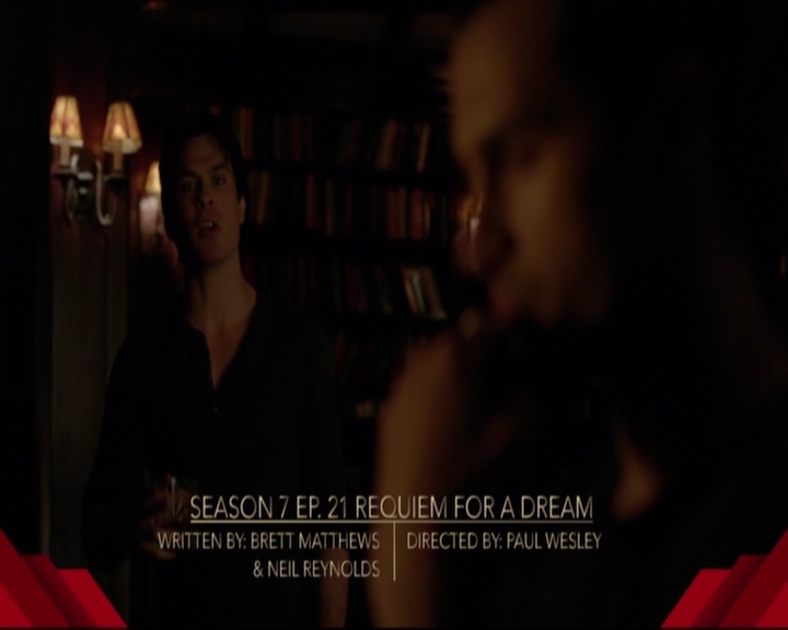 VampireDiariesWorld-dot-nl_S7-dvdextra-DirectingVampires0172.jpg