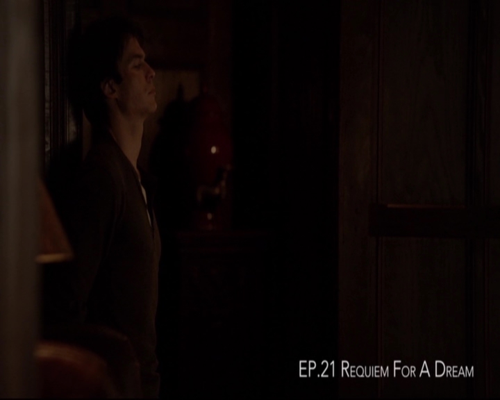 VampireDiariesWorld-dot-nl_S7-dvdextra-DirectingVampires0300.jpg