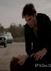 VampireDiariesWorld-dot-nl_S7-dvdextra-DirectingVampires0321.jpg