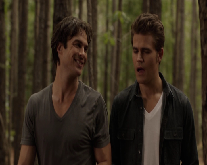 VampireDiariesWorld-dot-nl_S7-dvdextra-GAGReel0013.jpg