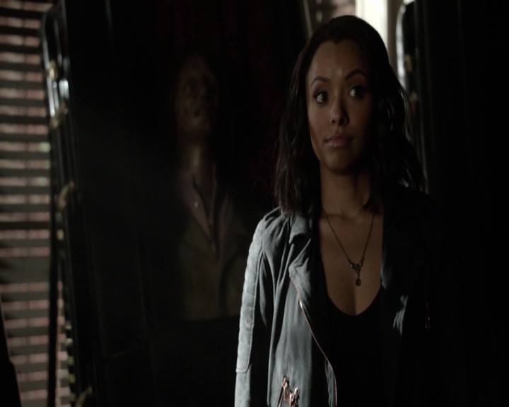 VampireDiariesWorld-dot-nl_S7-dvdextra-GAGReel0049.jpg