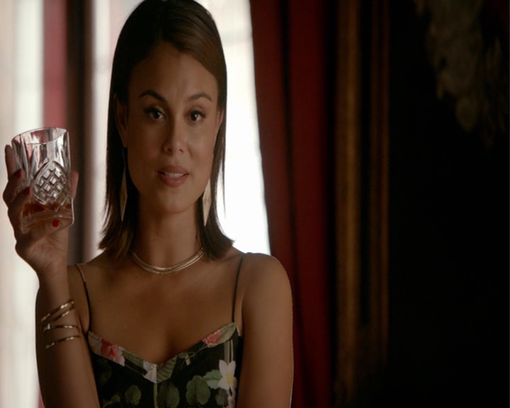 VampireDiaries-dot-nl_VampireDiaries-8x03YouDecidedThatIWasWorthSaving1002.jpg