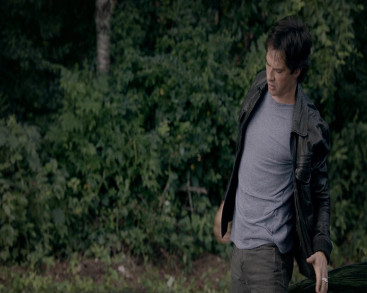 VampireDiaries-dot-nl_VampireDiaries-8x03YouDecidedThatIWasWorthSaving1842.jpg VampireDiaries-dot-nl_VampireDiaries-8x03YouDecidedThatIWasWorthSaving1842.jpg