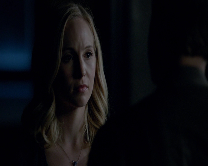 VampireDiaries-dot-nl_VampireDiaries-8x03YouDecidedThatIWasWorthSaving1942.jpg