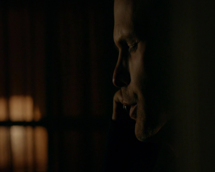 VampireDiaries-dot-nl_VampireDiaries-8x06DetouredOnSomeRandomBackwoodsPathToHell0059.jpg