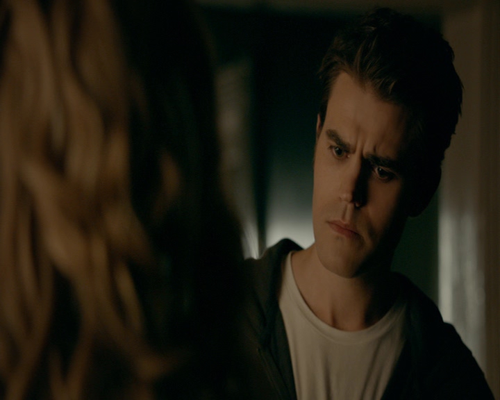 VampireDiaries-dot-nl_VampireDiaries-8x06DetouredOnSomeRandomBackwoodsPathToHell0253.jpg
