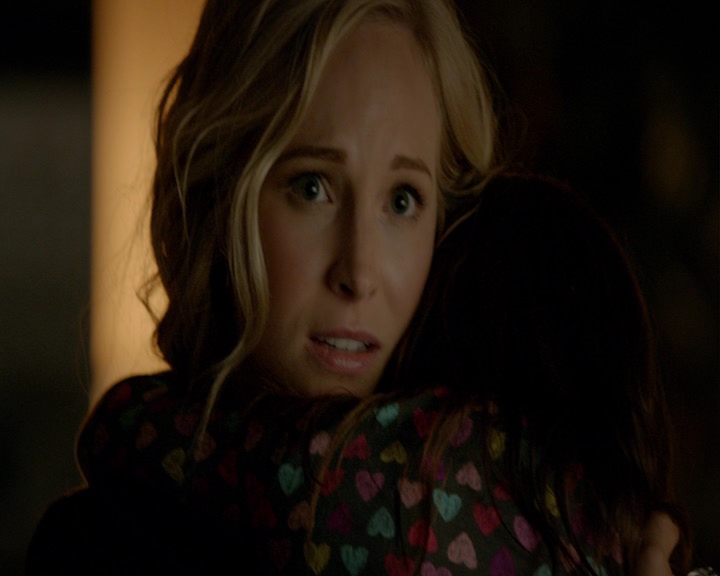 VampireDiaries-dot-nl_VampireDiaries-8x06DetouredOnSomeRandomBackwoodsPathToHell1680.jpg