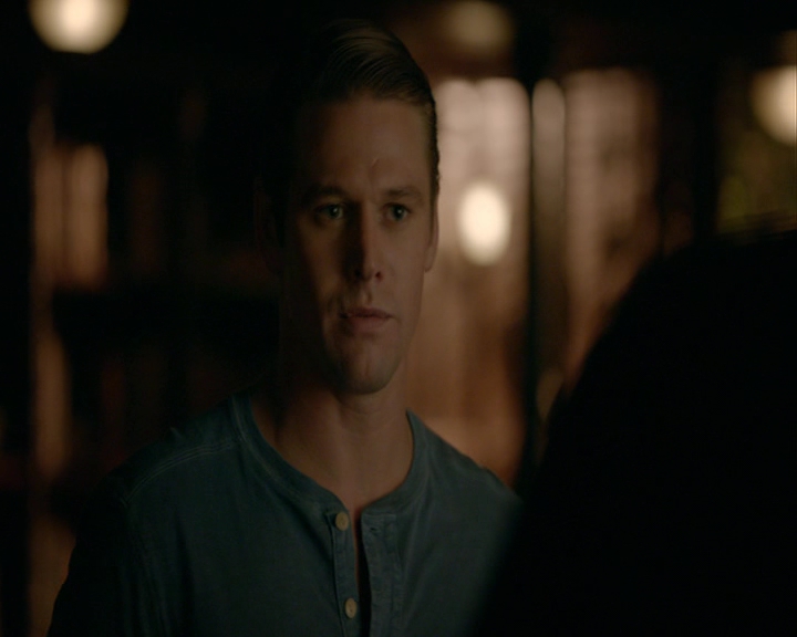 VampireDiaries-dot-nl_VampireDiaries-8x06DetouredOnSomeRandomBackwoodsPathToHell2211.jpg
