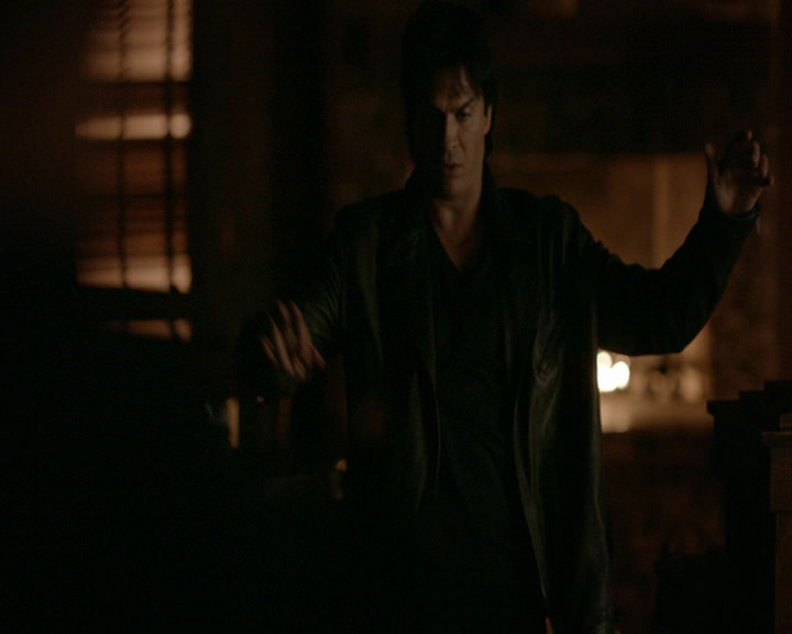 VampireDiaries-dot-nl_VampireDiaries-8x06DetouredOnSomeRandomBackwoodsPathToHell2277.jpg