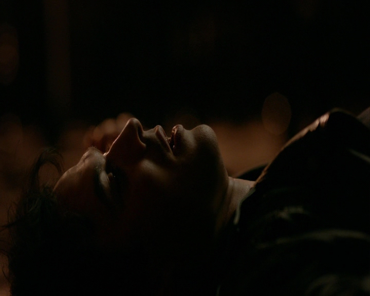 VampireDiaries-dot-nl_VampireDiaries-8x06DetouredOnSomeRandomBackwoodsPathToHell2293.jpg