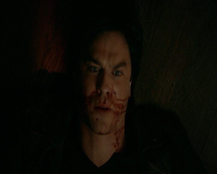 VampireDiaries-dot-nl_VampireDiaries-8x06DetouredOnSomeRandomBackwoodsPathToHell2338.jpg