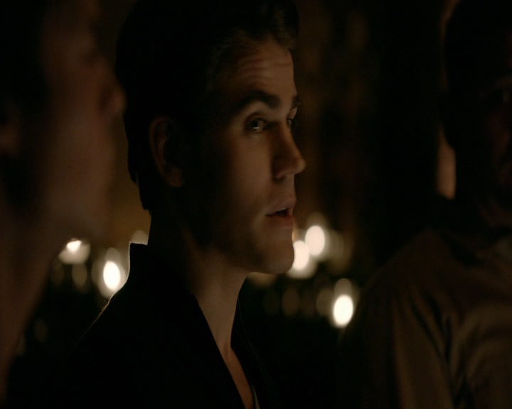 VampireDiaries-dot-nl_VVampireDiaries-dot-nl_VampireDiaries-8x08WeHaveHistoryTogether0051.jpg