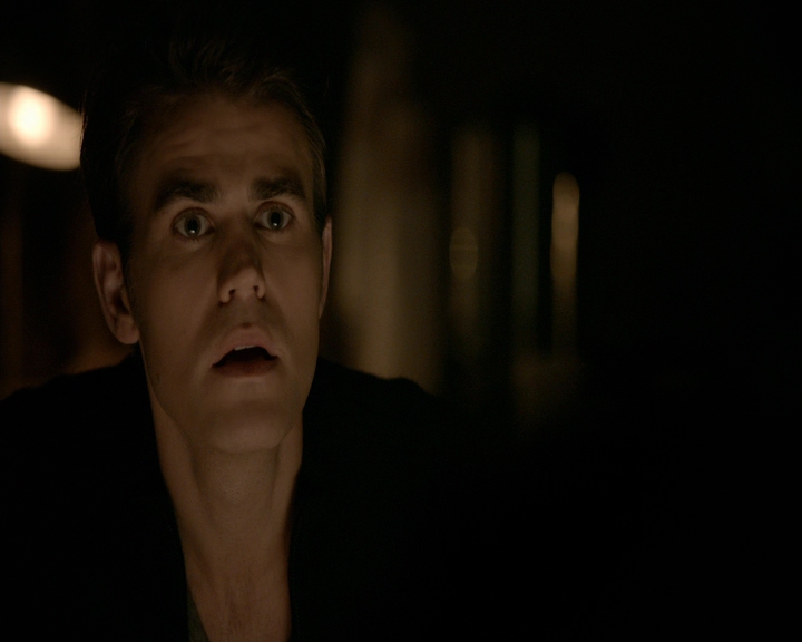 VampireDiaries-dot-nl_VVampireDiaries-dot-nl_VampireDiaries-8x08WeHaveHistoryTogether0071.jpg