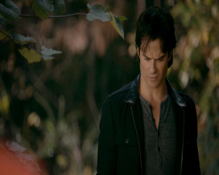 VampireDiaries-dot-nl_VVampireDiaries-dot-nl_VampireDiaries-8x08WeHaveHistoryTogether2167.jpg