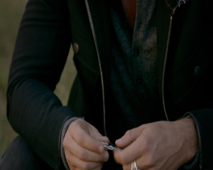 VampireDiaries-dot-nl_VVampireDiaries-dot-nl_VampireDiaries-8x08WeHaveHistoryTogether2319.jpg