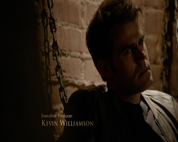 VampireDiaries-dot-nl_VampireDiaries-8x11YouMadeAChoiceToBeGood0173.jpg