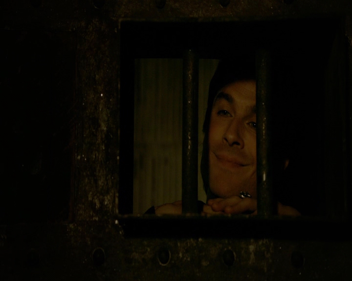 VampireDiaries-dot-nl_VampireDiaries-8x11YouMadeAChoiceToBeGood0174.jpg