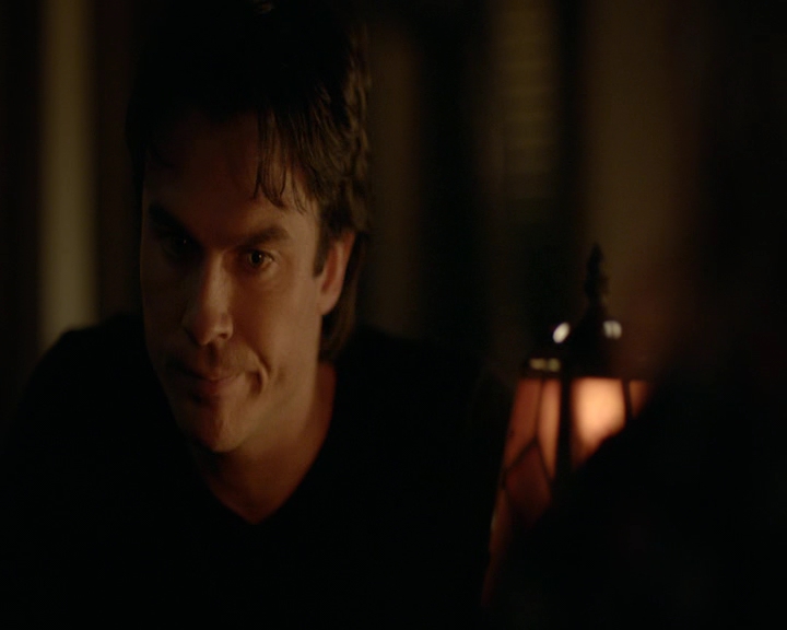 VampireDiaries-dot-nl_VampireDiaries-8x11YouMadeAChoiceToBeGood1210.jpg