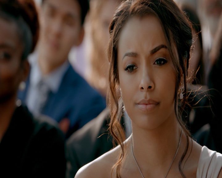 VampireDiaries-dot-nl_VampireDiaries-8x15WerePlanningAJuneWedding1532.jpg