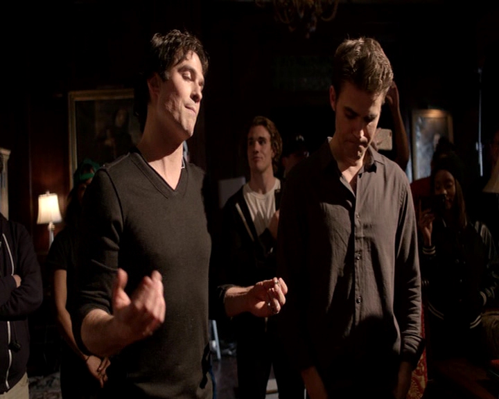 VampireDiaries-dot-nl_VampireDiaries-S8LastDayAsAVampire0730.jpg